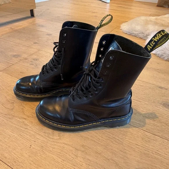 Marc Jacob’s Dr. Martens Black Redux Grunge Boots - Picture 3 of 7
